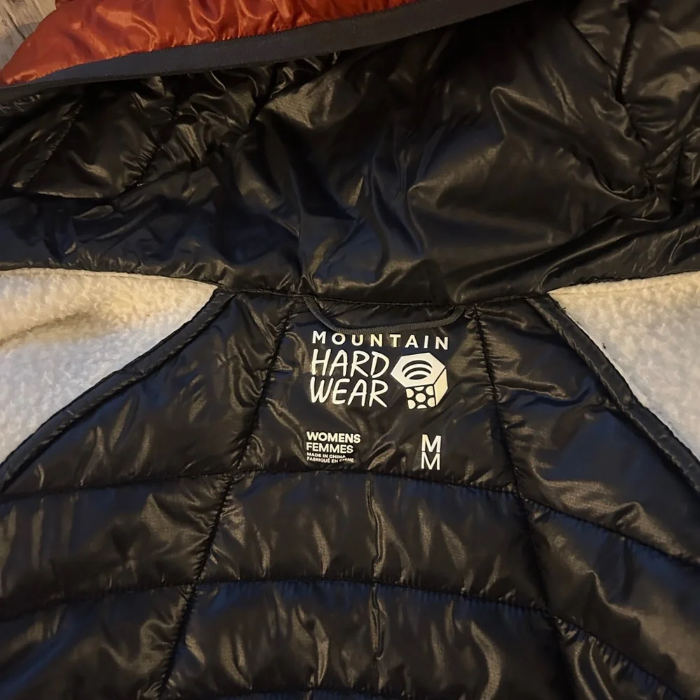Mountain hardwear women’s jacket - Picture 3 of 3